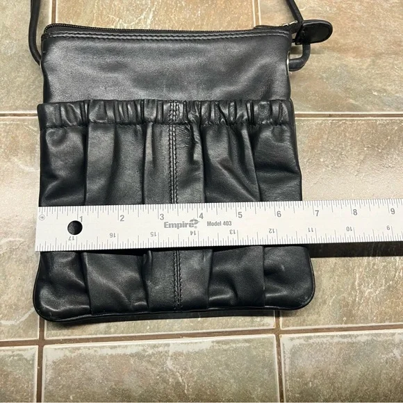 Vintage ILI New York Black Leather Crossbody Bag - Picture 10 of 11